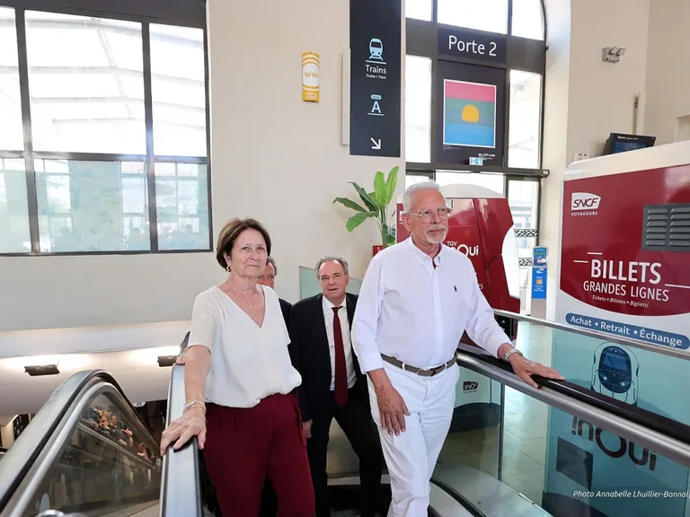 À Toulon, le train régional bouscule les trajets du quotidien