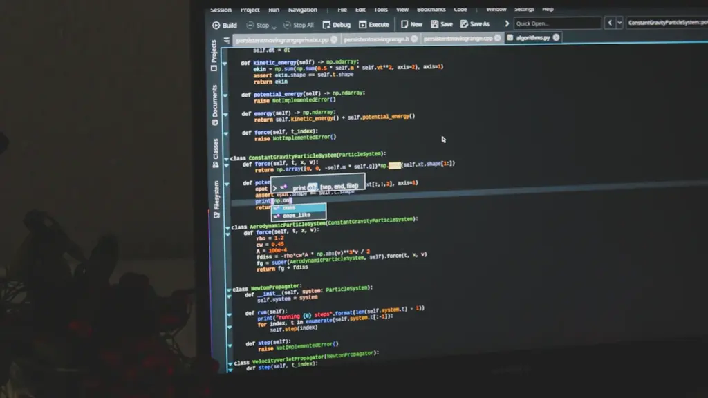 Un écran d'ordinateur affichant du code informatique sur un fond sombre et moderne.