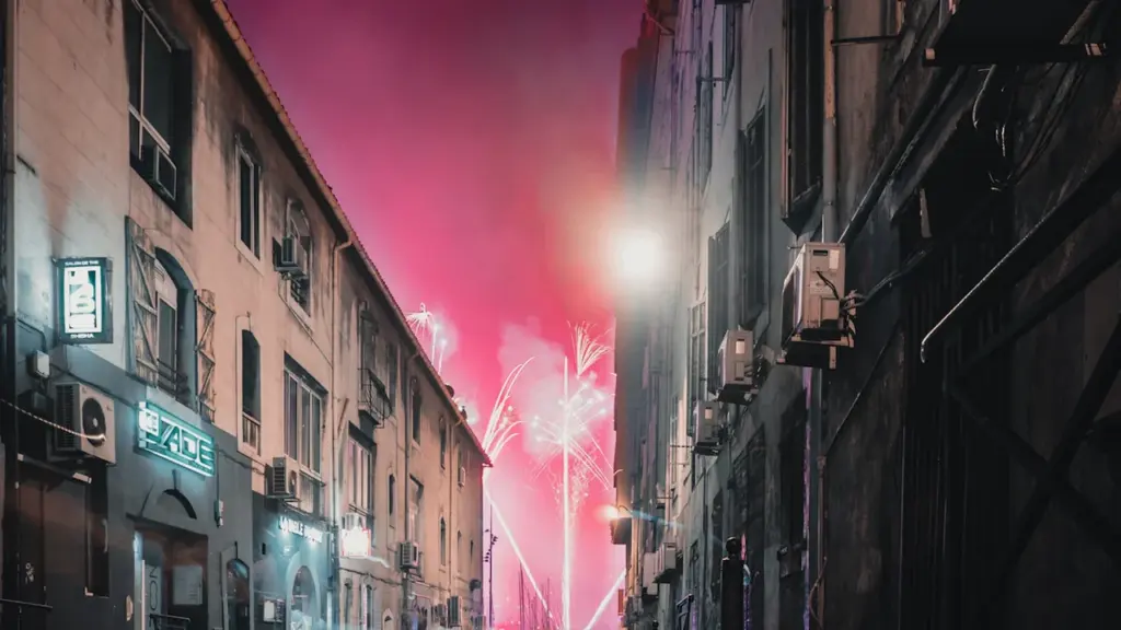 15 août à Marseille : karaoké géant et feu d’artifice au J4