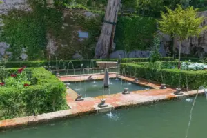 Des jardins royaux aux villes vertes : l’histoire du design paysager et 5 maîtres européens
