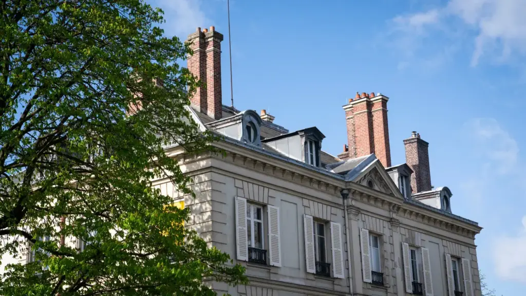 Épinay-sur-Seine : les nouveaux horaires de vos services cet été: ce qu’il faut retenir