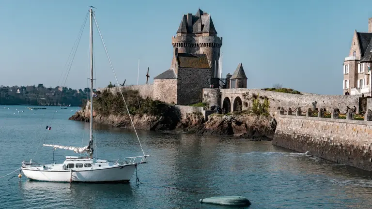 Brest : le marégraphe, sentinelle des mers, se raconte dans un podcast
